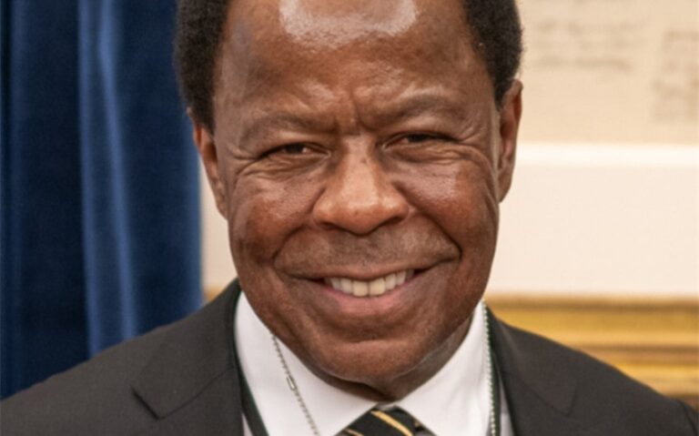 who is leo terrell wife